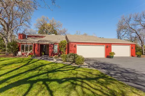 3280 Forest Hills Dr, Redding, CA 96002 photo 3