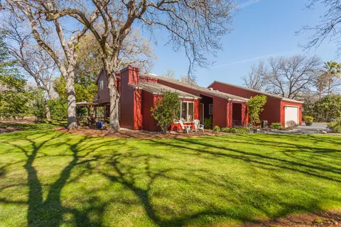 3280 Forest Hills Dr, Redding, CA 96002 photo 2