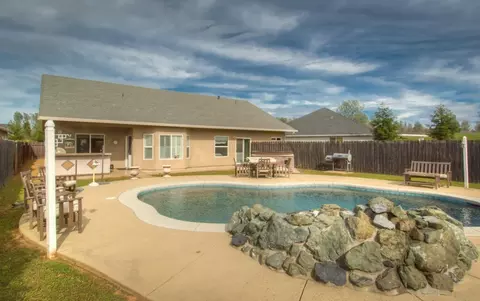 1236 Bonhurst Dr, Redding, CA 96003 photo 33