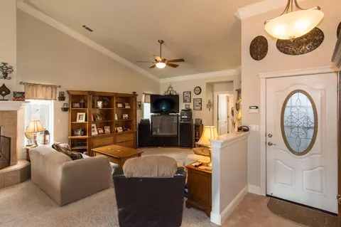 1236 Bonhurst Dr, Redding, CA 96003 photo 12