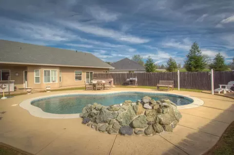 1236 Bonhurst Dr, Redding, CA 96003 photo 37
