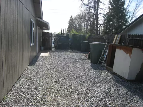 2852 Salmonberry Dr, Redding, CA 96003 photo 20