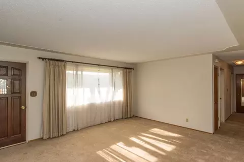 1722 Burksgarden St, Redding, CA 96002 photo 4