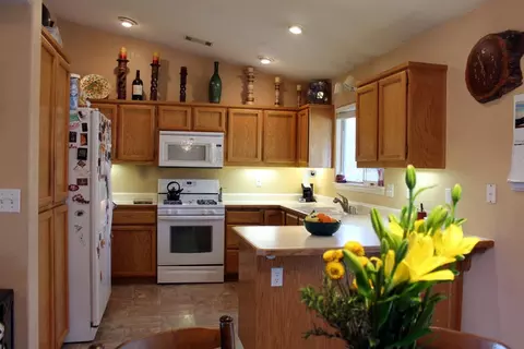 2584 Dewberry Dr, Redding, CA 96003 photo 8