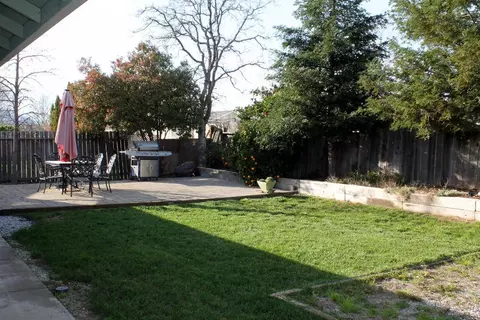 2584 Dewberry Dr, Redding, CA 96003 photo 24