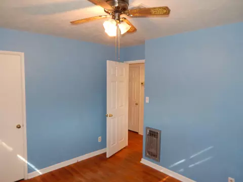 2231 Canal Dr, Redding, CA 96001 photo 17