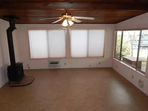 2231 Canal Dr, Redding, CA 96001 photo 10