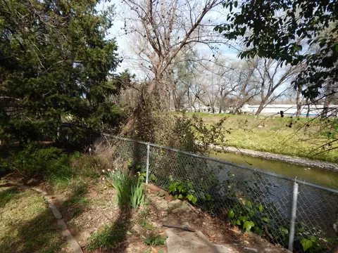 2231 Canal Dr, Redding, CA 96001 photo 35