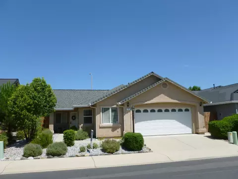 595 Yolla Bolly Trl, Redding, CA 96003 photo 1