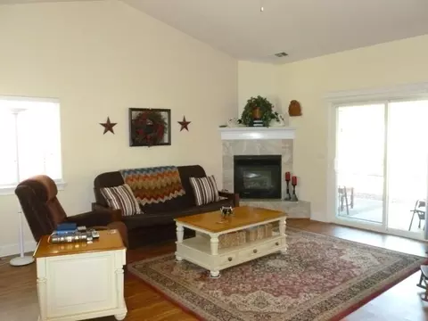 595 Yolla Bolly Trl, Redding, CA 96003 photo 4