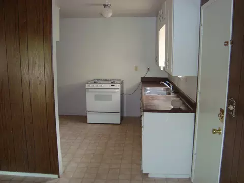 3865 Mercury Dr, Redding, CA 96002 photo 4
