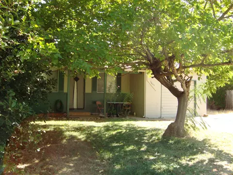 3865 Mercury Dr, Redding, CA 96002 photo 1