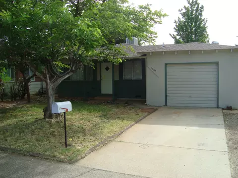 3865 Mercury Dr, Redding, CA 96002 photo 2