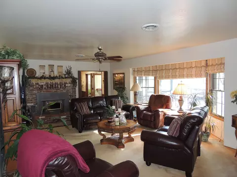 15910 Ganim Ln, Redding, CA 96001 photo 5