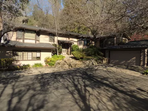 15910 Ganim Ln, Redding, CA 96001 photo 1