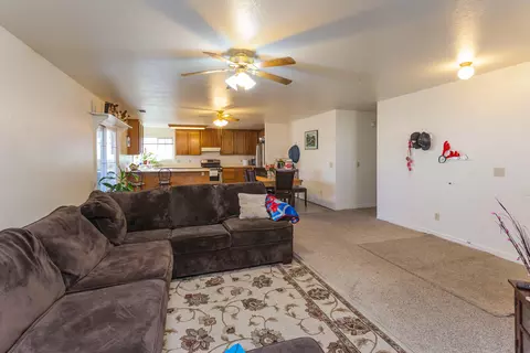 2683 Ely Ln, Redding, CA 96001 photo 5