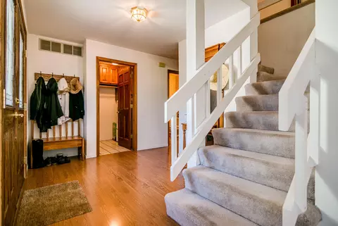 9027 Simmons Rd, Redding, CA 96001 photo 6