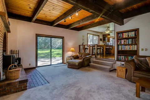 9027 Simmons Rd, Redding, CA 96001 photo 16
