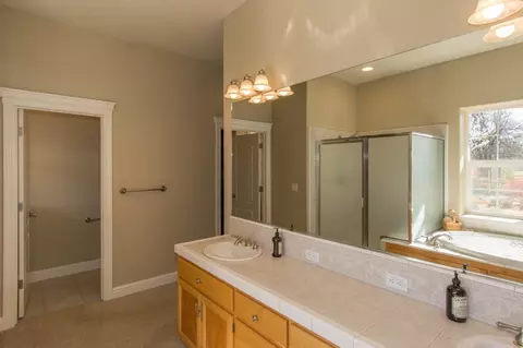 19450 Hollow Ln, Redding, CA 96003 photo 24