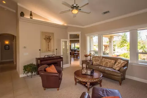 19450 Hollow Ln, Redding, CA 96003 photo 10