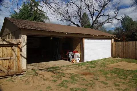 11457 Hawley Rd, Redding, CA 96003 photo 3