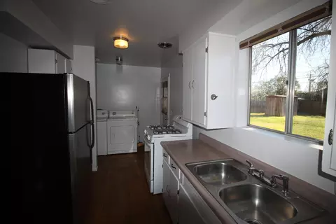 19445 Lucille St, Anderson, CA 96007 photo 2