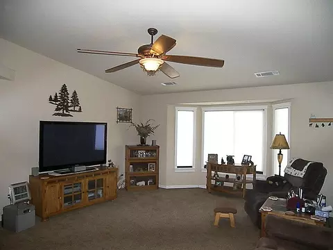 4535 Cerro Ln, Redding, CA 96001 photo 10