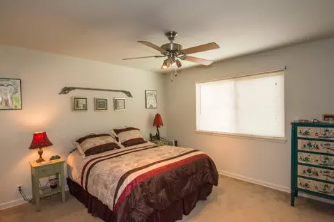 3415 Scenic Dr, Redding, CA 96001 photo 13