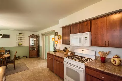 3415 Scenic Dr, Redding, CA 96001 photo 3