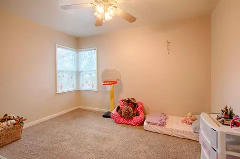 831 South St, Redding, CA 96001 photo 11