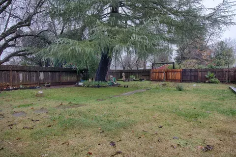 831 South St, Redding, CA 96001 photo 10