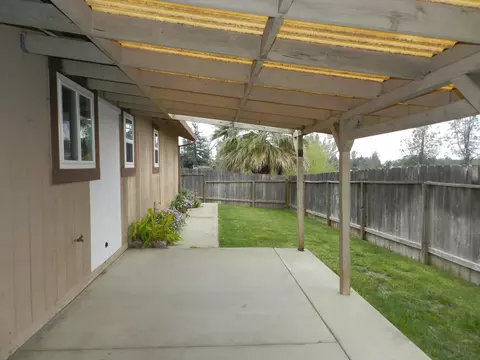 882 Monarch Ct, Redding, CA 96003 photo 15