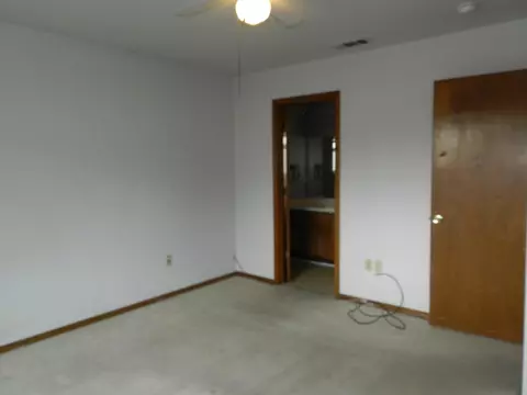 882 Monarch Ct, Redding, CA 96003 photo 12