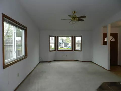 882 Monarch Ct, Redding, CA 96003 photo 3