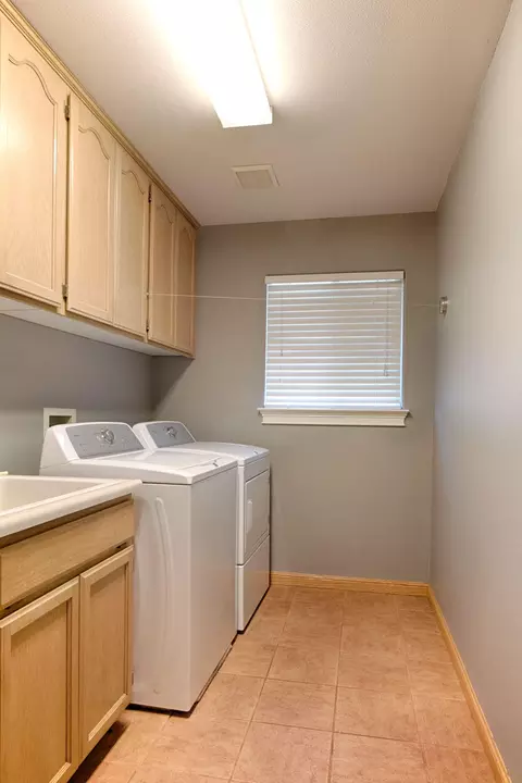 19218 Pinnacle Ct, Redding, CA 96003 photo 17