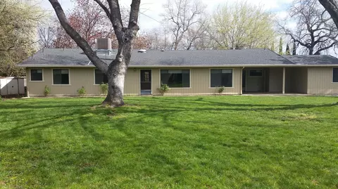 2900 Cove Point Ct, Redding, CA 96001 photo 12