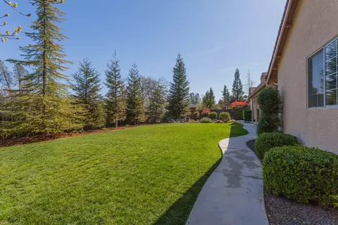 2079 Hope Ln, Redding, CA 96003 photo 39