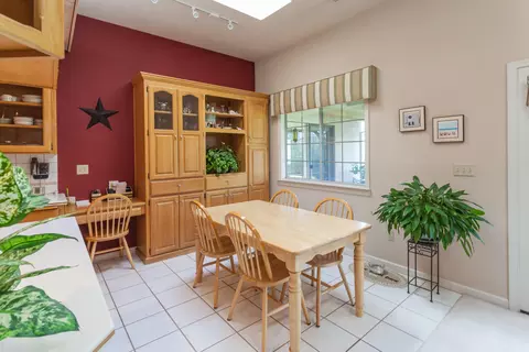 2079 Hope Ln, Redding, CA 96003 photo 13