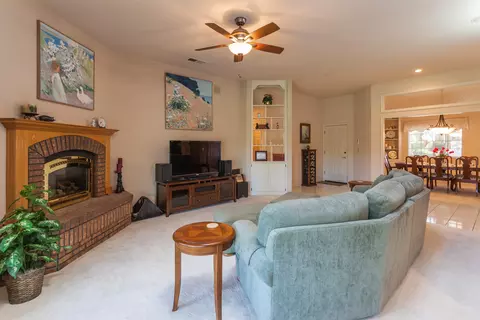 2079 Hope Ln, Redding, CA 96003 photo 10
