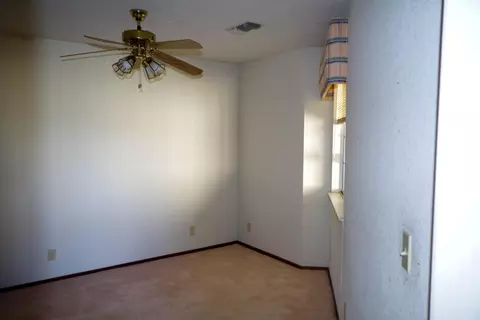 565 Vansicklen Way, Redding, CA 96003 photo 6