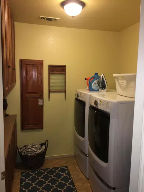 3676 Somerset Ave, Redding, CA 96002 photo 7