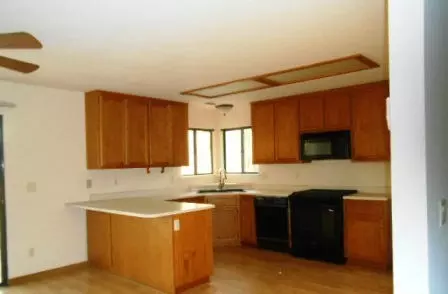 6910 Yvonne Ct, Redding, CA 96001 photo 4