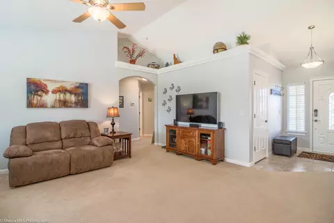 3967 Whitney Ct, Redding, CA 96001 photo 3