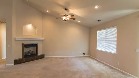 474 River Park Dr, Redding, CA 96003 photo 5