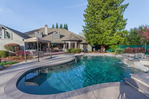 3643 Sunbird Ct, Redding, CA 96001 photo 5