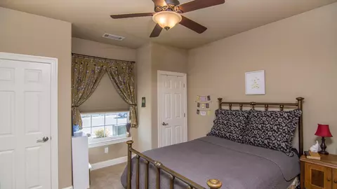 3342 Old Lantern Dr, Redding, CA 96003 photo 5