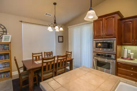 3342 Old Lantern Dr, Redding, CA 96003 photo 7
