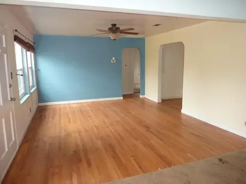 741 South St, Redding, CA 96001 photo 4