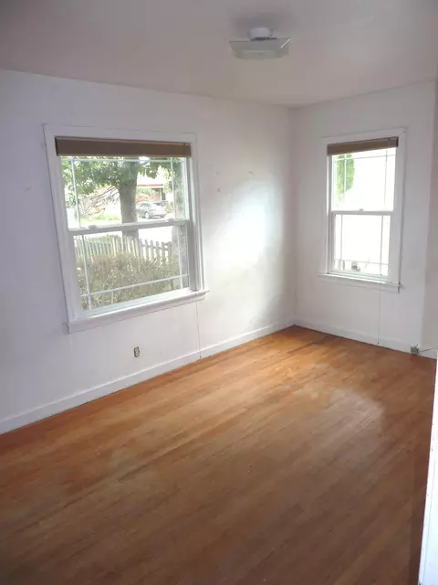 741 South St, Redding, CA 96001 photo 6