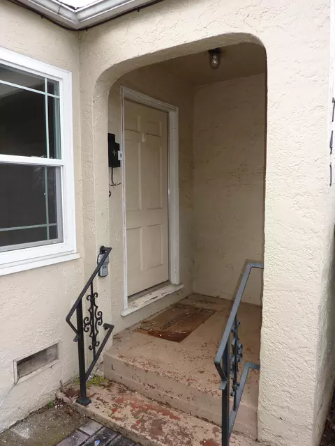 741 South St, Redding, CA 96001 photo 2